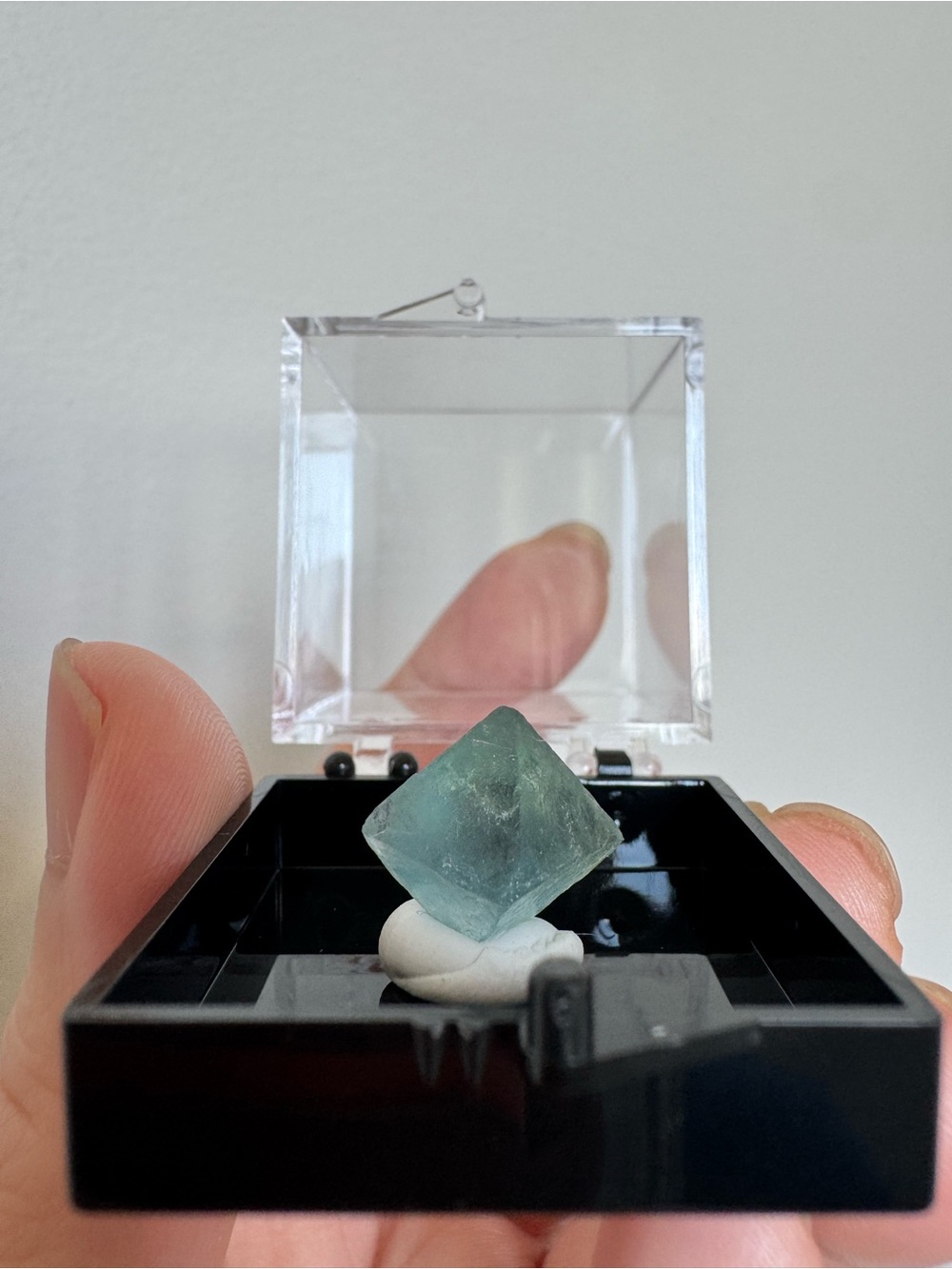 Octahedron fluorite